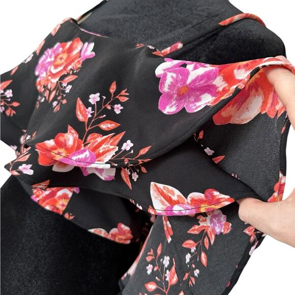 2/$25 Tularosa Cullen Crop Top Flutter Black Floral Festival Coachella Feminine - Picture 9 of 12